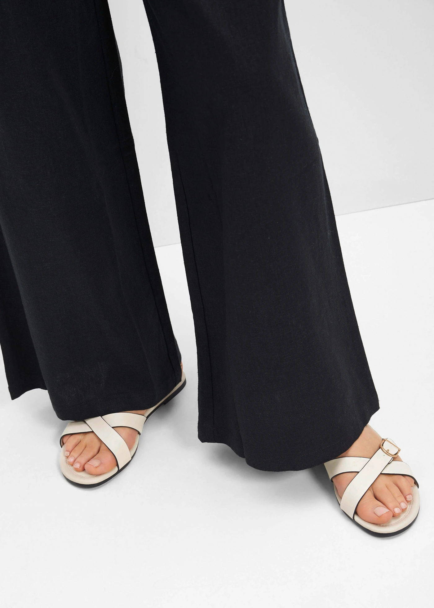 Pantofle • béžová • bonprix obchod