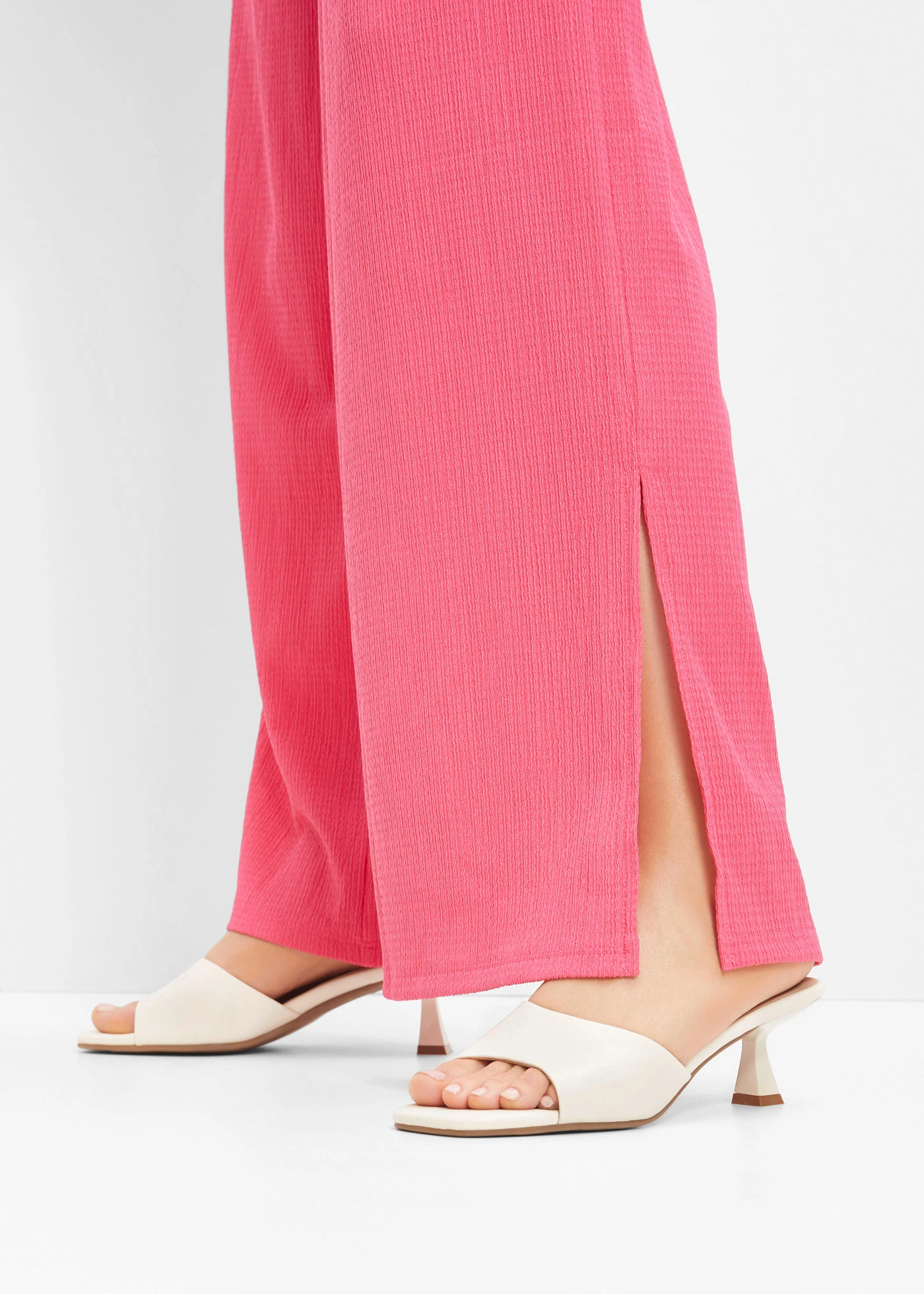 Mules à talon fin • beige naturel • Boutique bonprix