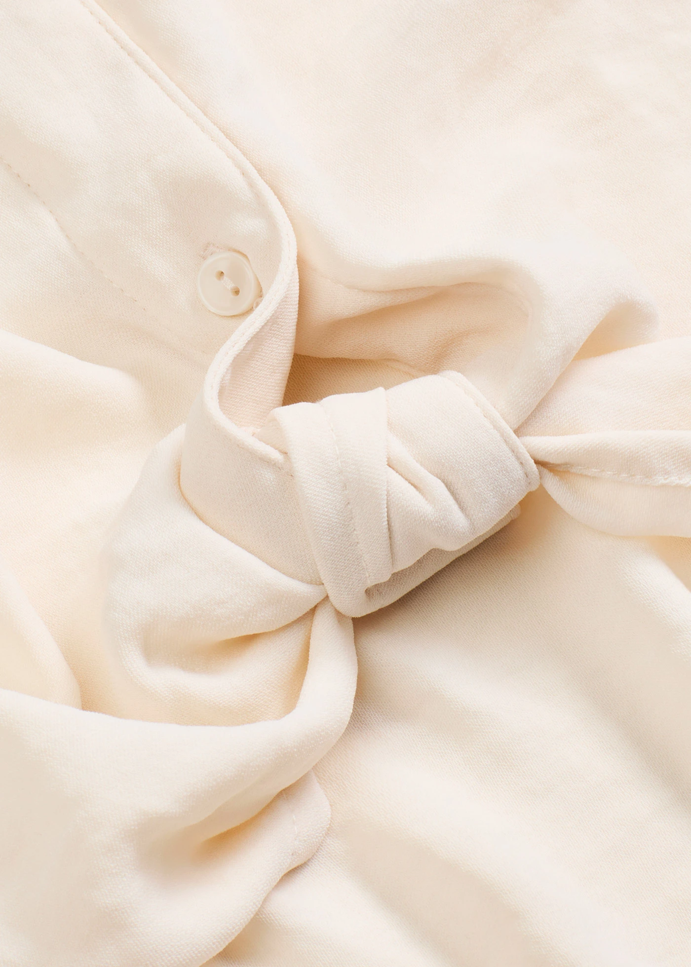 Bluzka z lekkiej krepy • naturalny beżowy • sklep bonprix