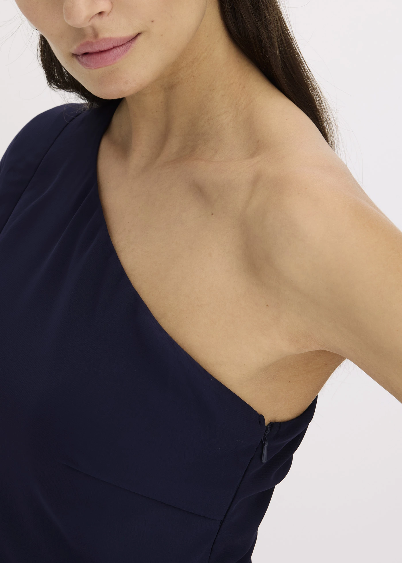 One shoulder jurk van fijne chiffon • middernachtblauw • bonprix online shop