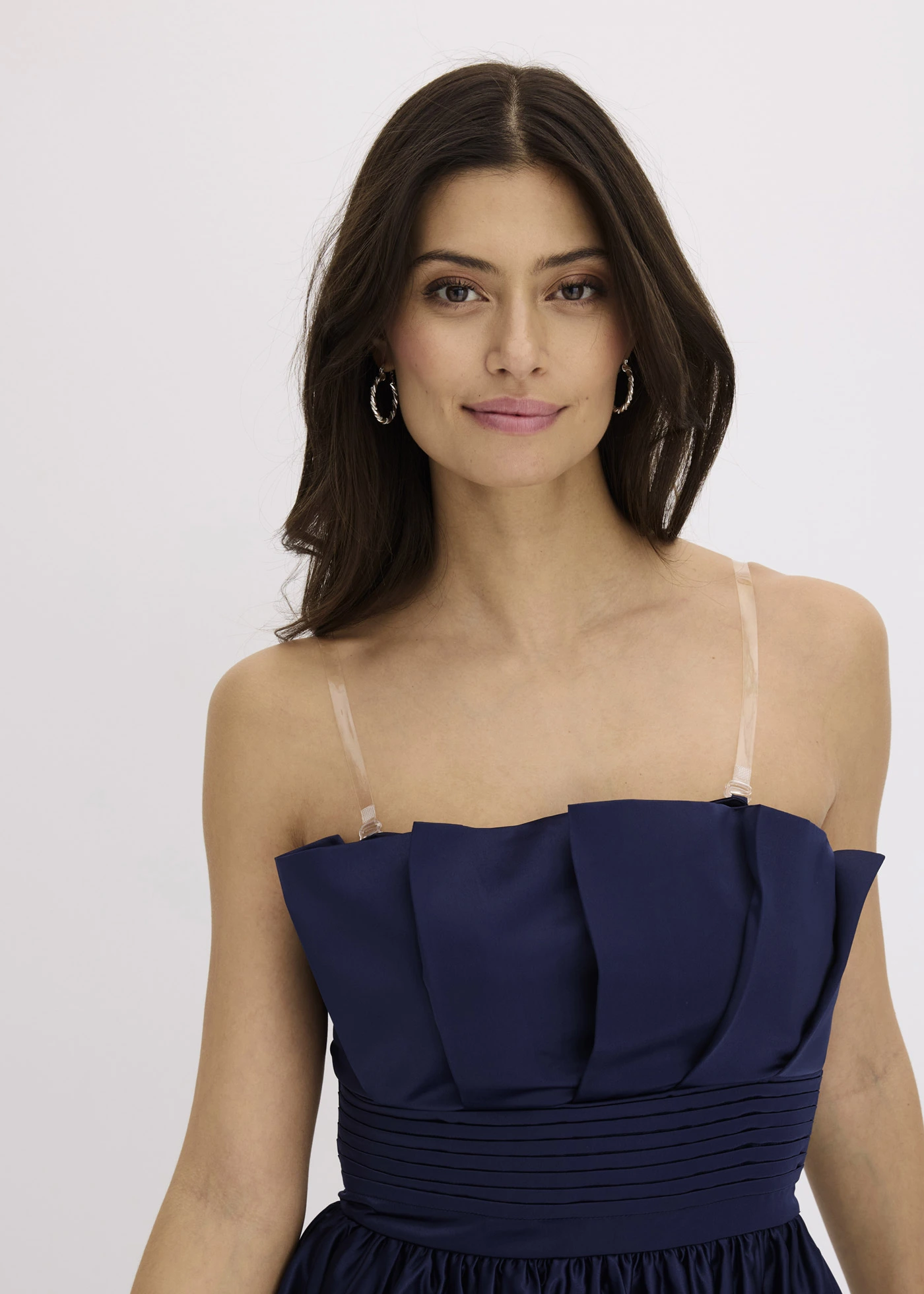 Jurk van glanzend satijn, ballonmodel • donkerblauw • bonprix online shop