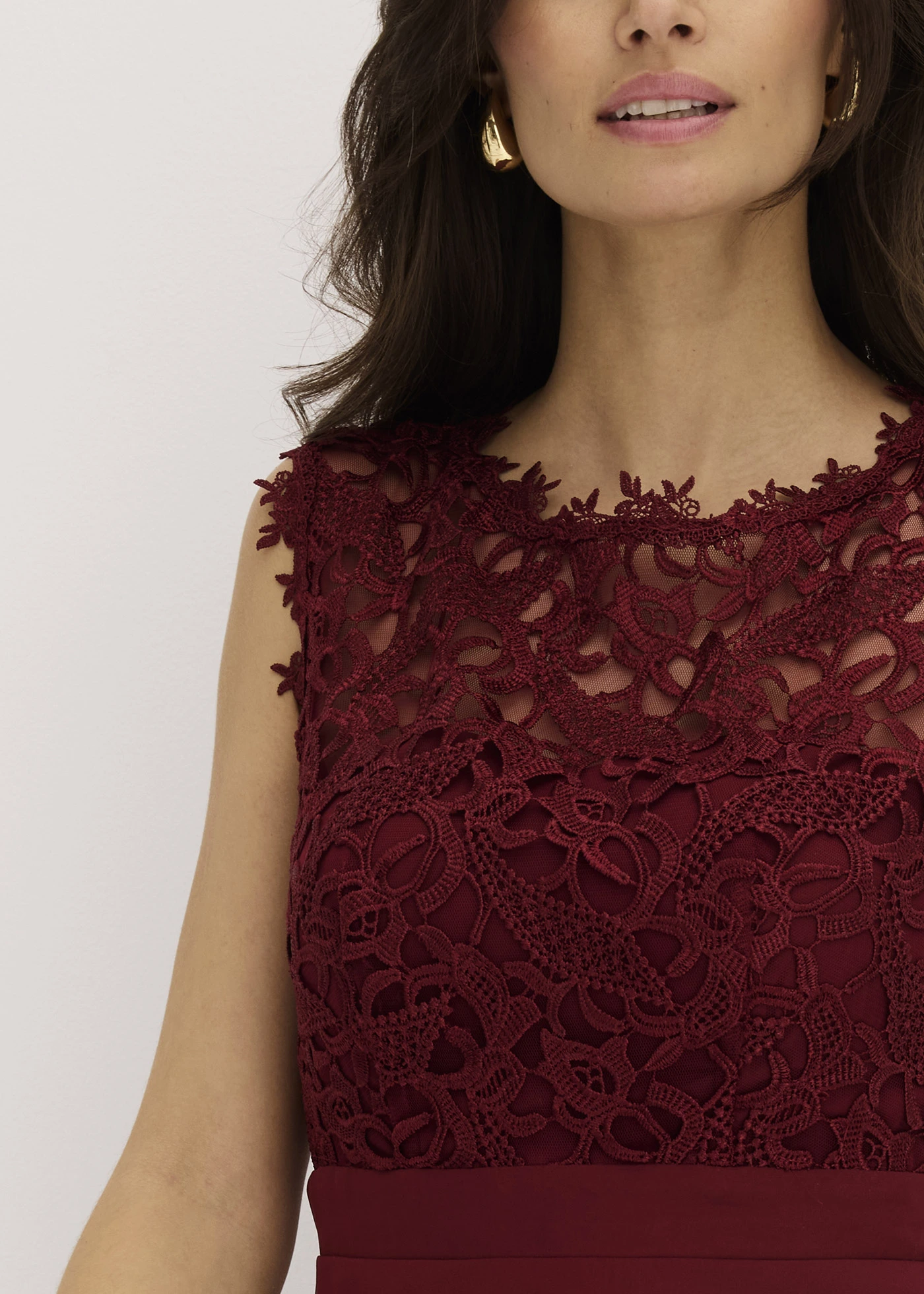 Mini jurk met kant • robijnrood • bonprix online shop