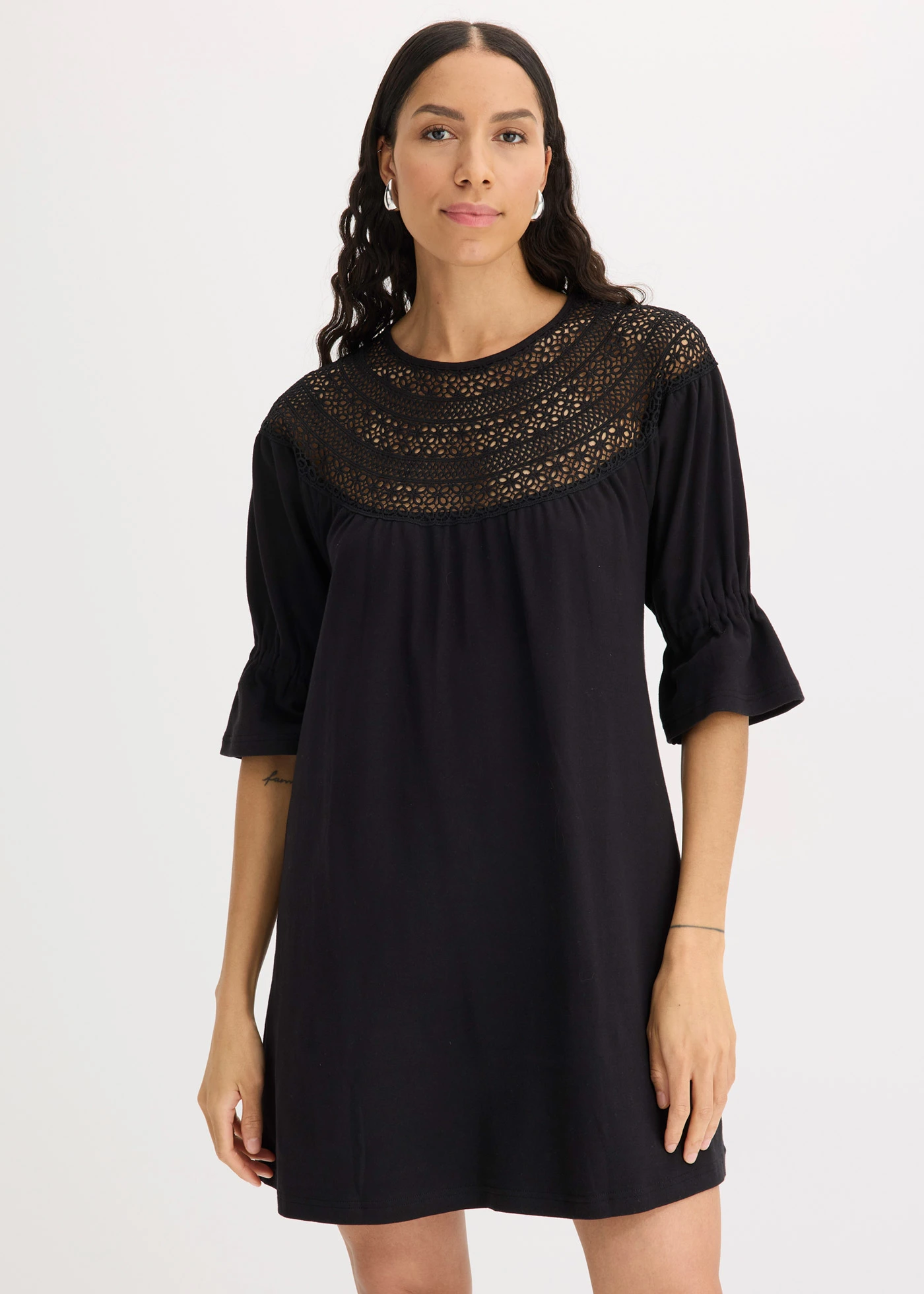 Jersey jurk met crochet-kant • zwart • bonprix online shop