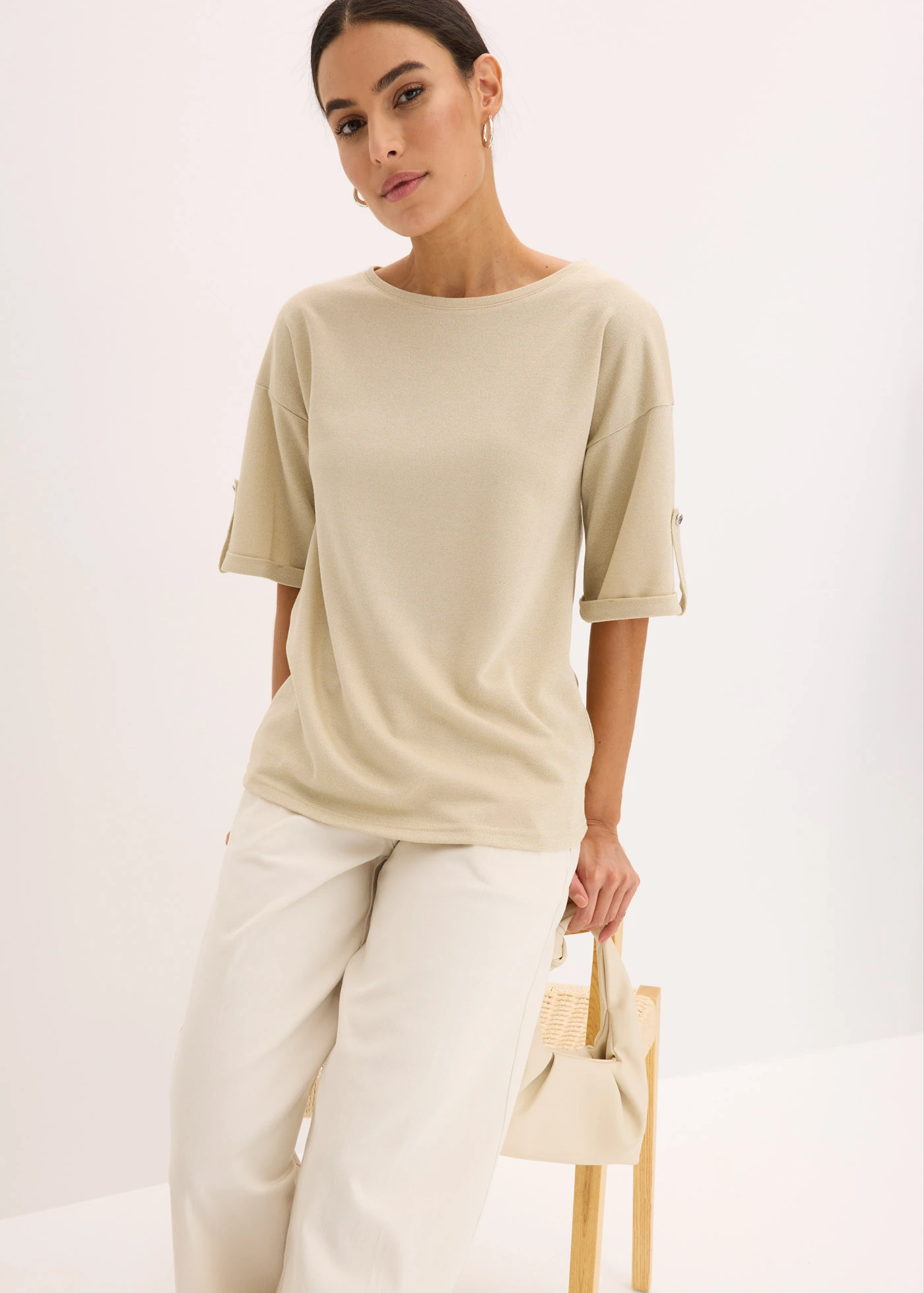 T-shirt brillant en viscose majoritaire • sable clair-argenté métallisé • Boutique bonprix