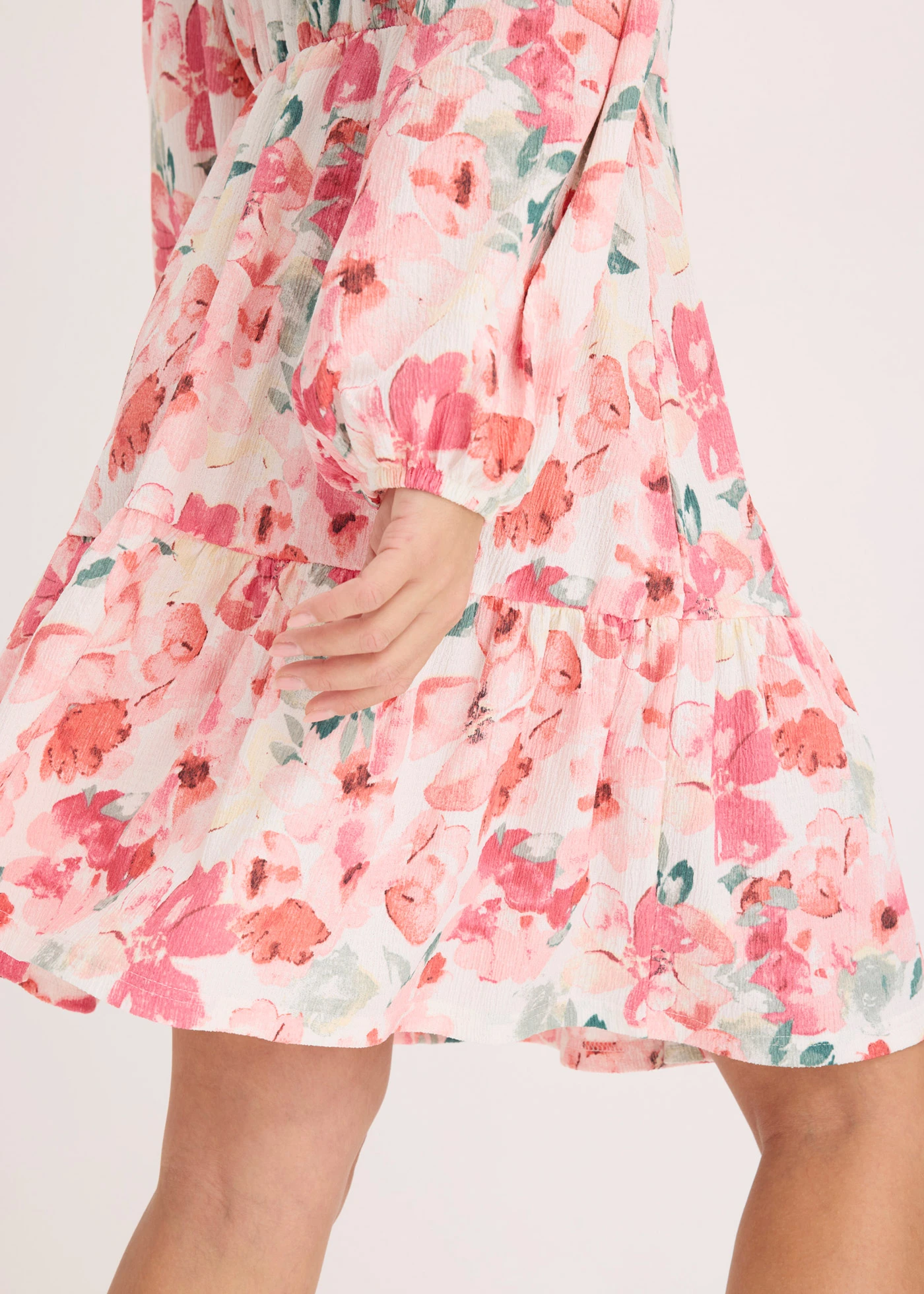 Gedessineerde tuniekjurk met een wijde rok • crème-roze gebloemd • bonprix online shop