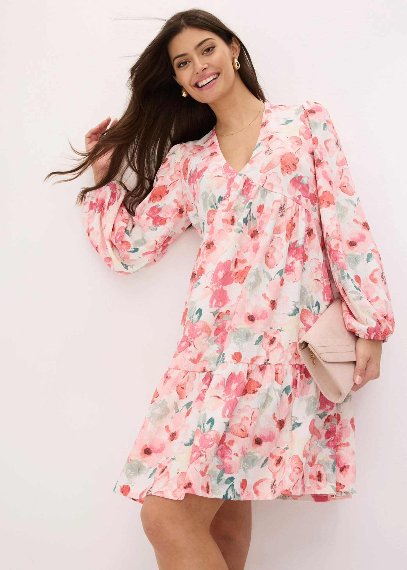 Gedessineerde tuniekjurk met een wijde rok • crème-roze gebloemd • bonprix online shop