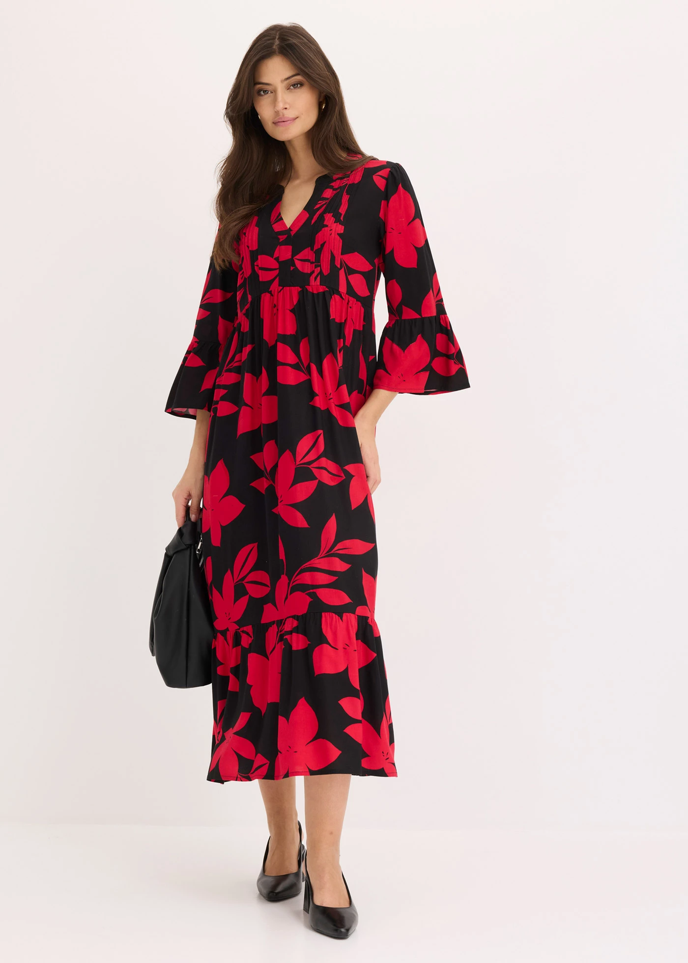 Robe longue en viscose • noir/magenta à fleurs • Boutique bonprix