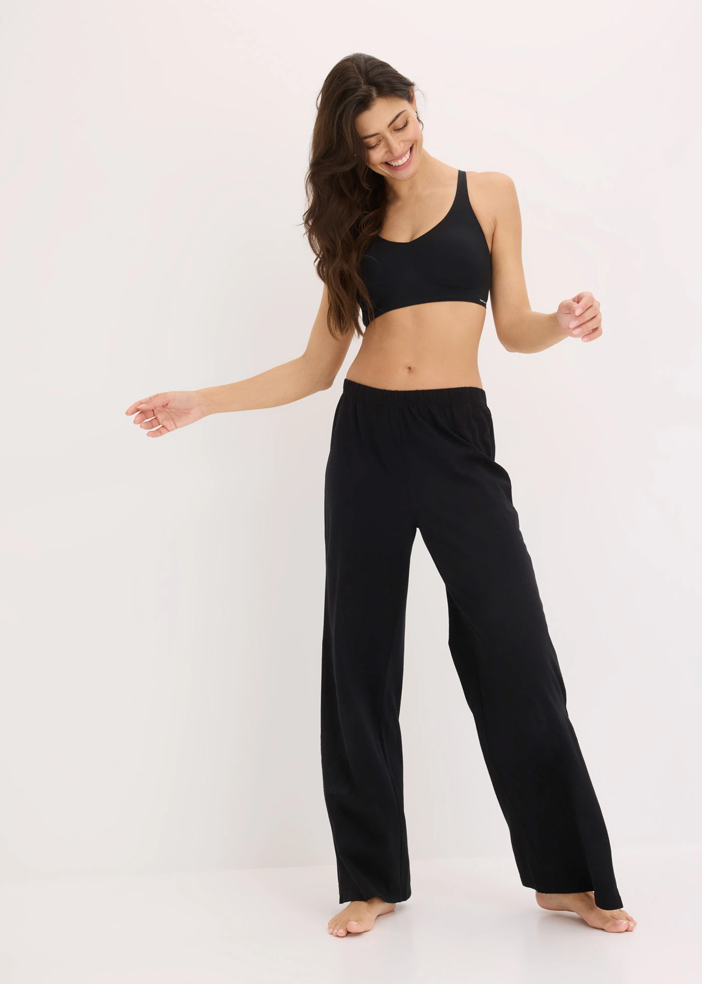 Soutien-gorge Feel Comfort rembourré, sans armatures, découpes laser, Jelly Gel • noir • Boutique bonprix