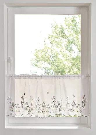 Ablaktábla függöny virághímzéssel