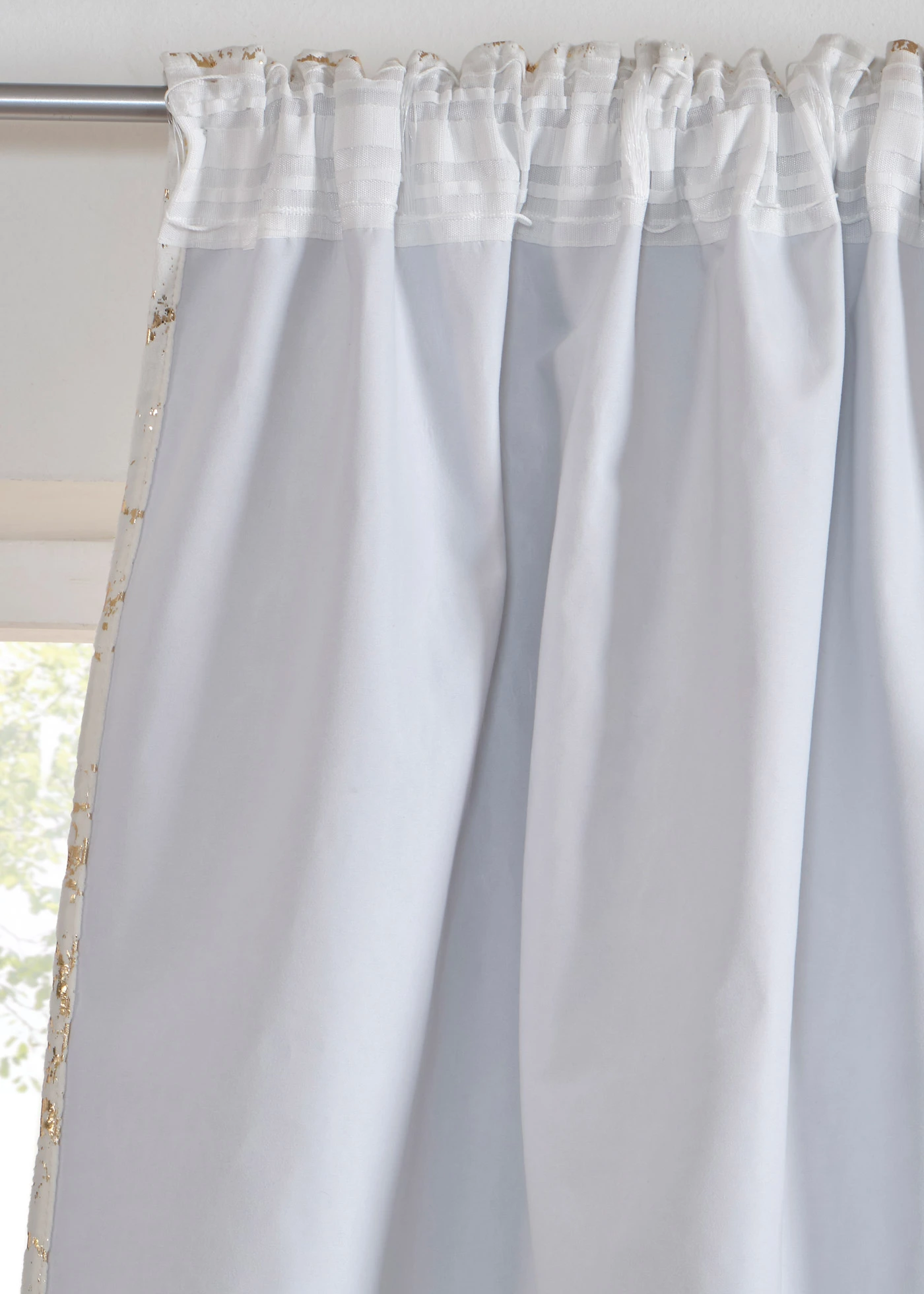 Rideau occultant toucher velours à imprimé brillant (1 pce) • crème-doré • Boutique bonprix