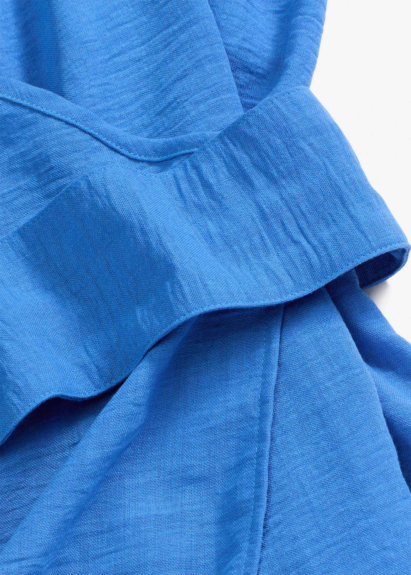 Mini jurk met riem in wikkellook • gletsjerblauw • bonprix online shop