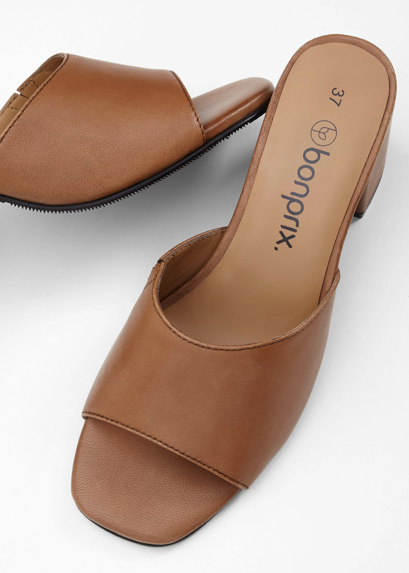 Leren slippers • cognac • bonprix online shop