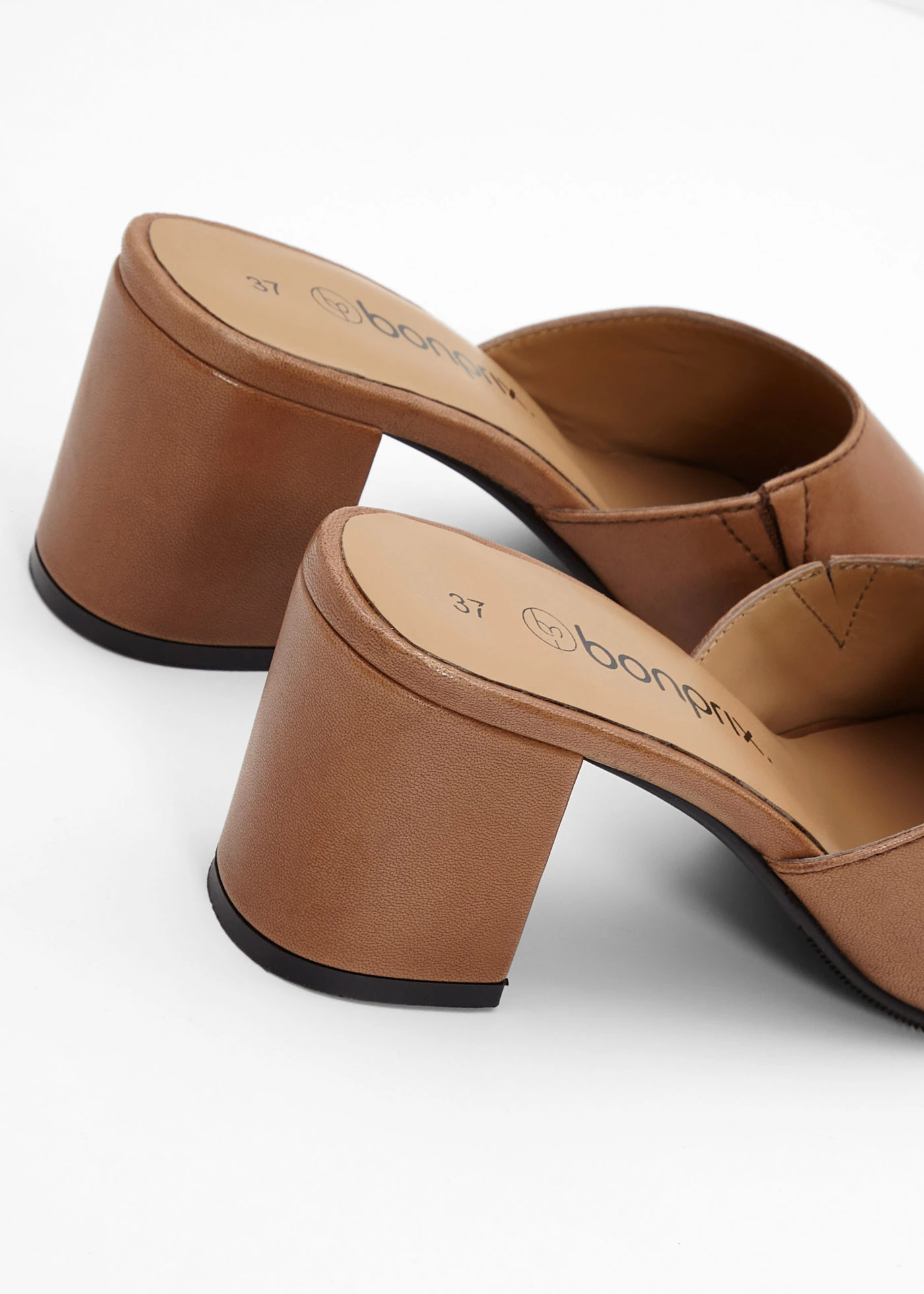 Leren slippers • cognac • bonprix online shop