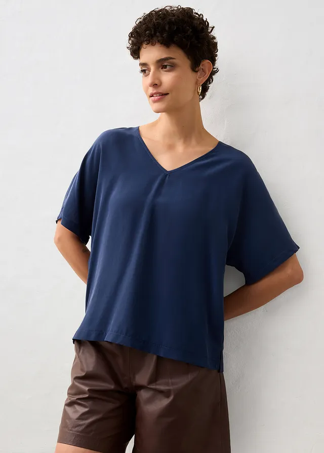 T-shirt avec soie et empiècement tissé • bleu foncé • product-page.page-title-suffix