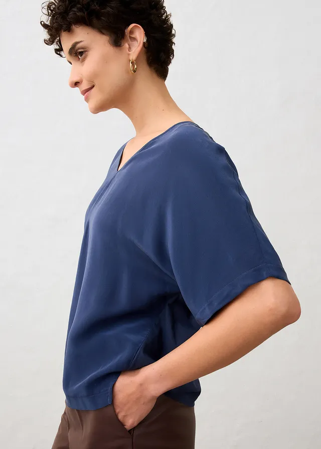 T-shirt avec soie et empiècement tissé • bleu foncé • product-page.page-title-suffix