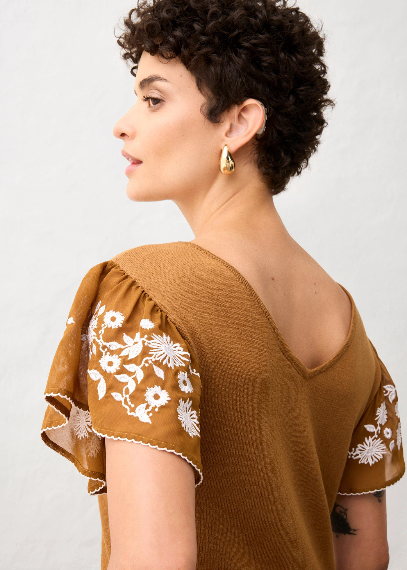 Gebreide top met zijde en mouwen van chiffon • cognac • bonprix online shop