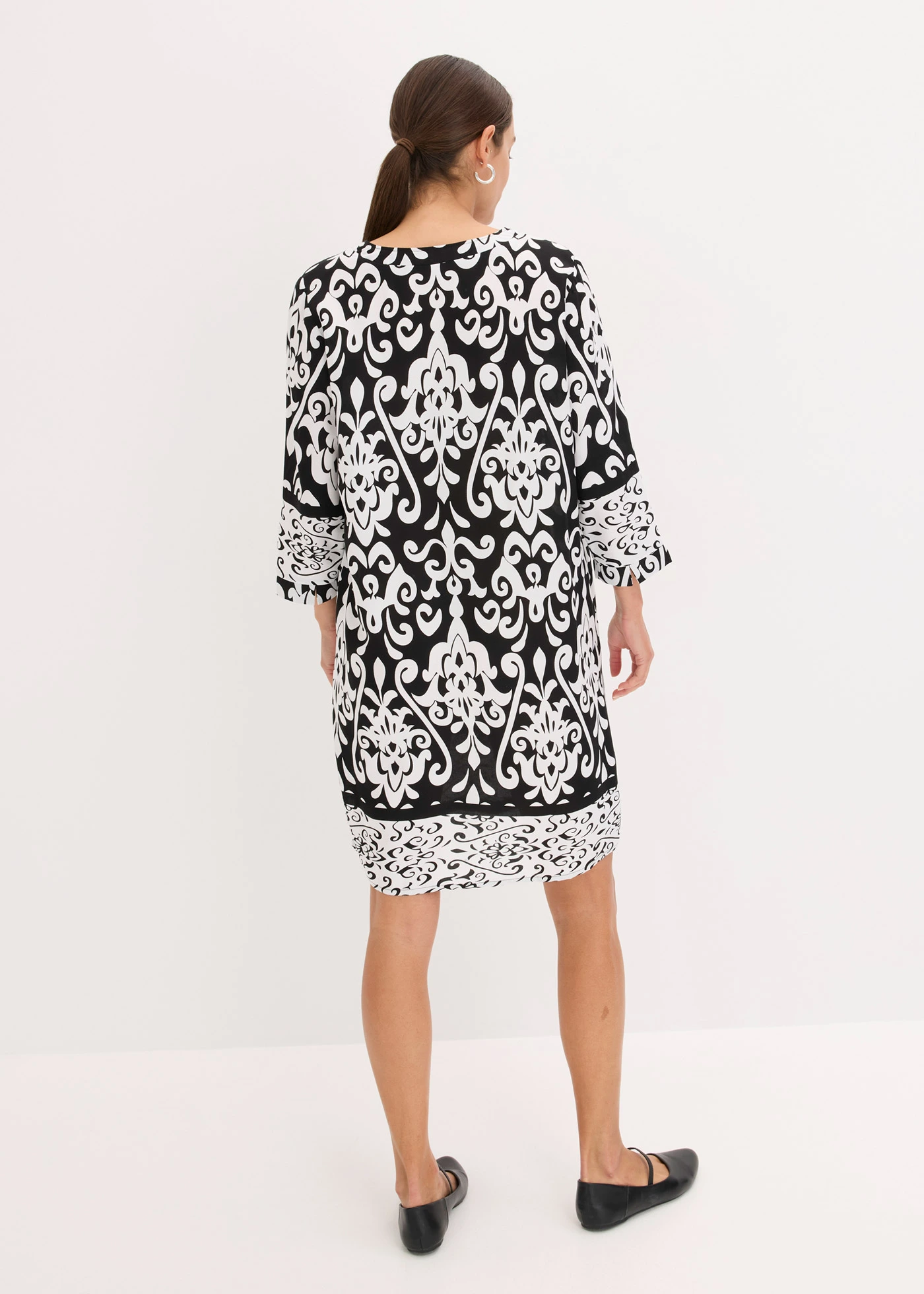 Tuniekjurk van soepele viscose • zwart-wit gedessineerd • bonprix online shop