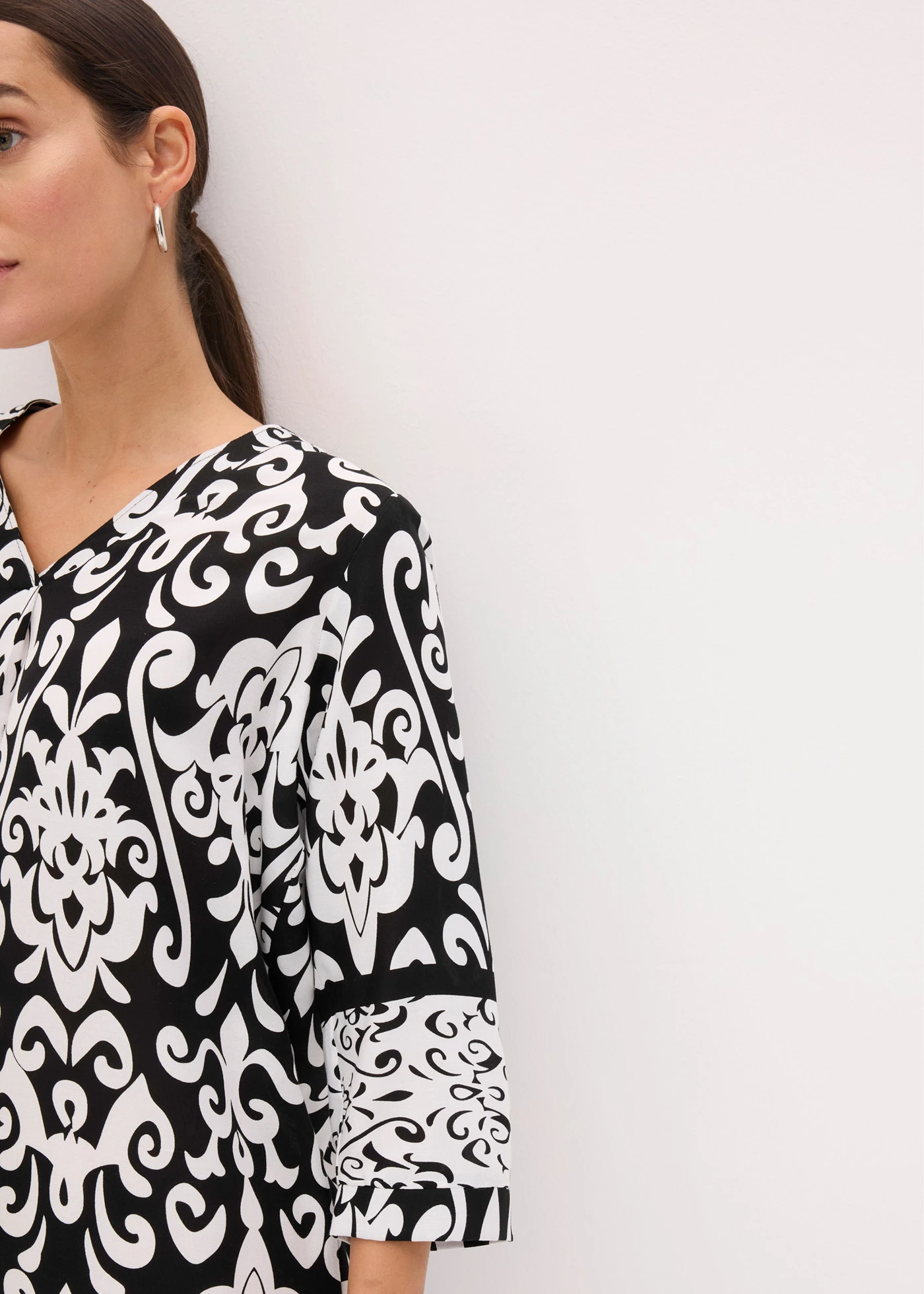 Tuniekjurk van soepele viscose • zwart-wit gedessineerd • bonprix online shop