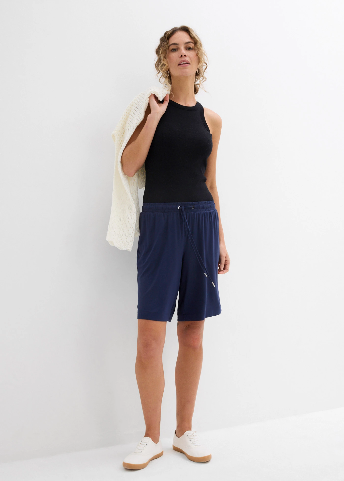 Bermuda en jersey de viscose fluide • bleu foncé • Boutique bonprix