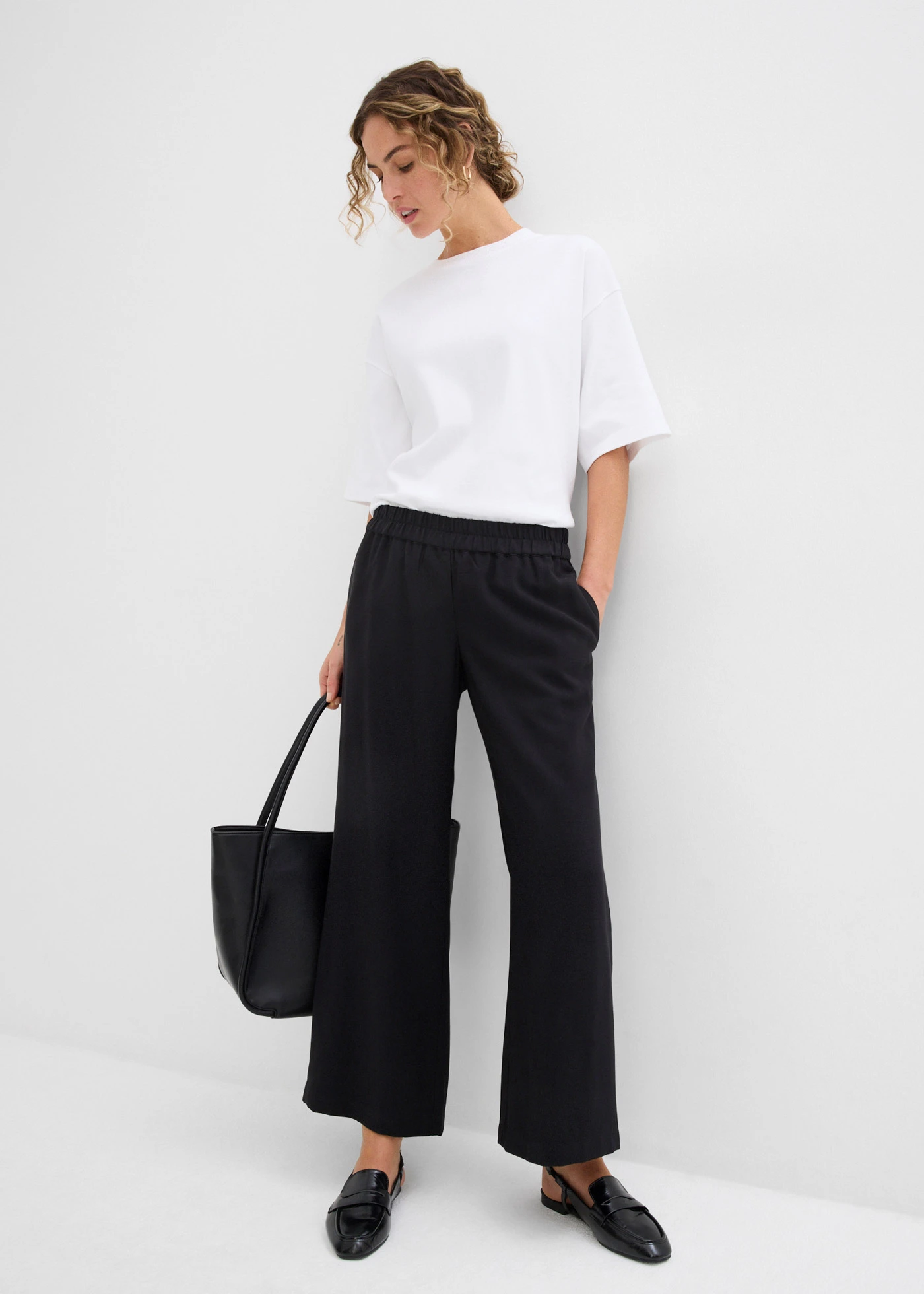 Jupe-culotte en viscose mélangée • noir • Boutique bonprix