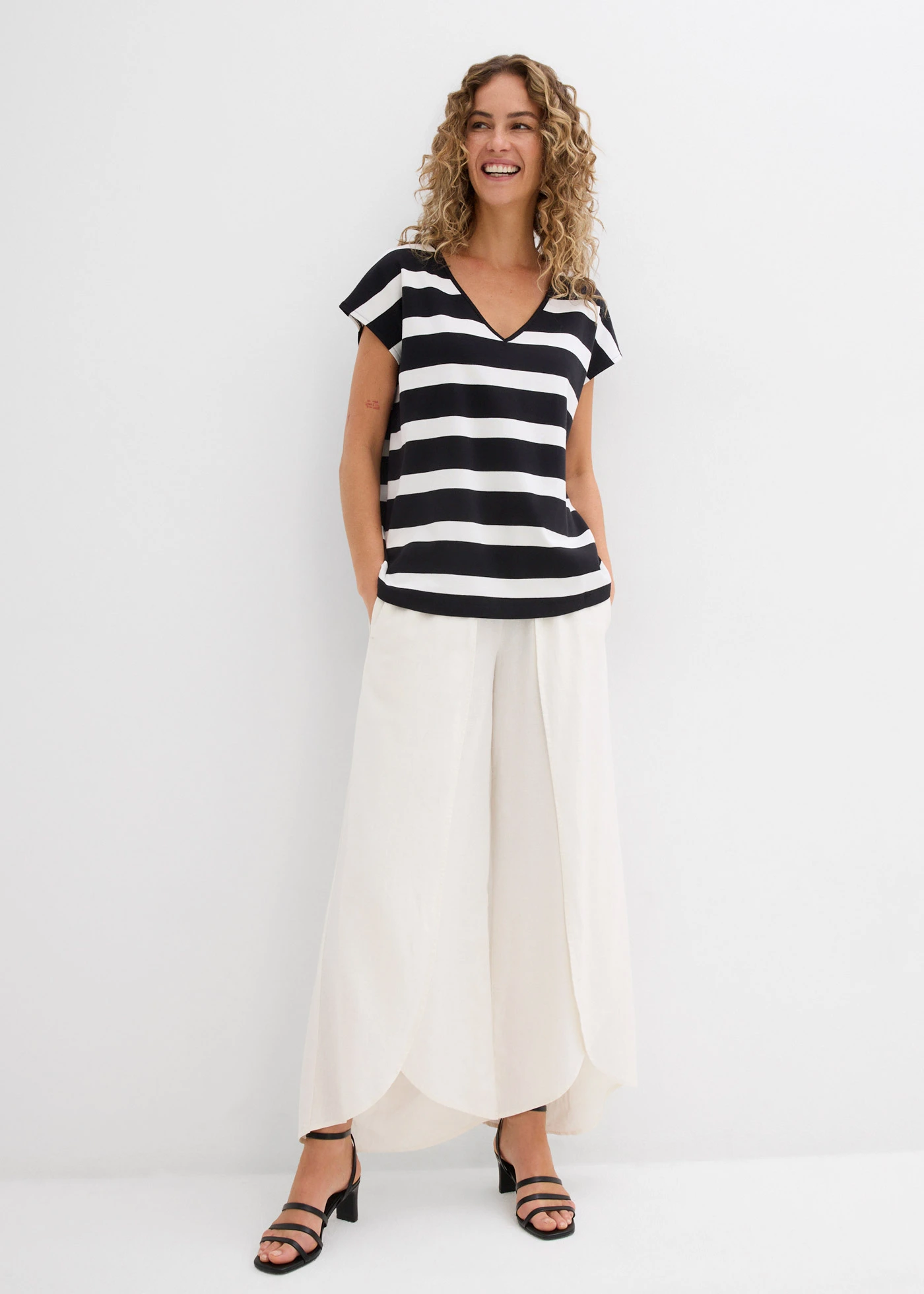 Gestreept shirt • zwart-wolwit gestreept • bonprix online shop