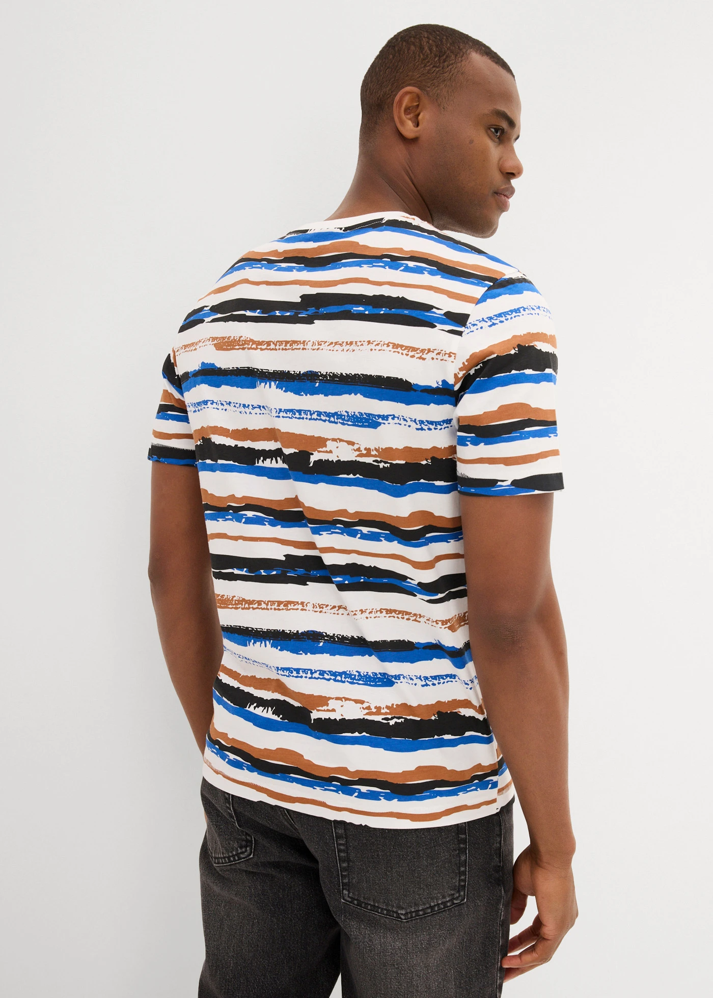 Tričko z organické bavlny • přírodní bílo-kaštanově hnědo-arktická modro-černá  s proužky • bonprix obchod