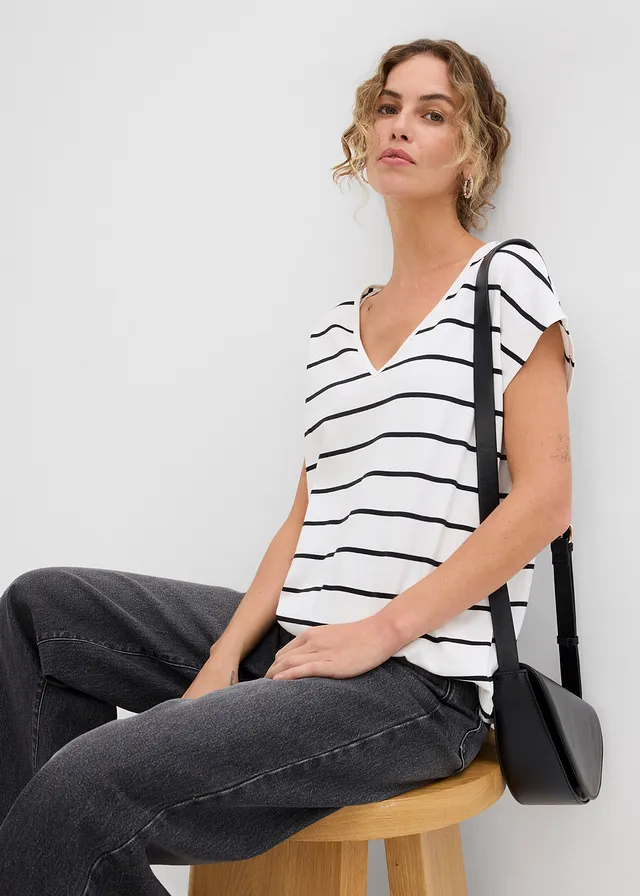 Gestreept shirt • wolwit/zwart gestreept • product-page.page-title-suffix