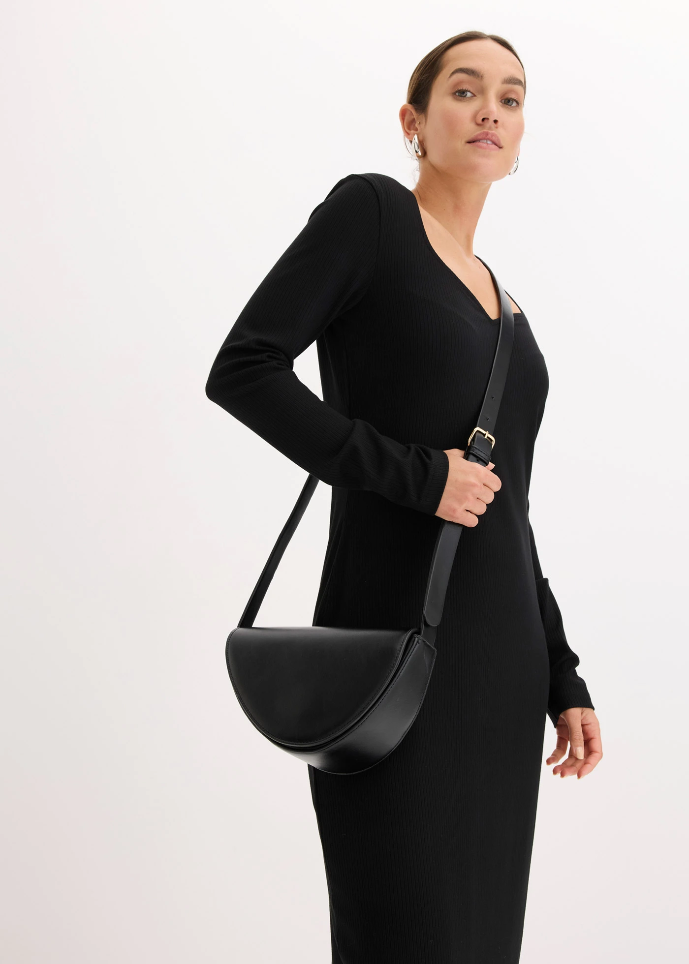 Geribde midi jurk • zwart • bonprix online shop