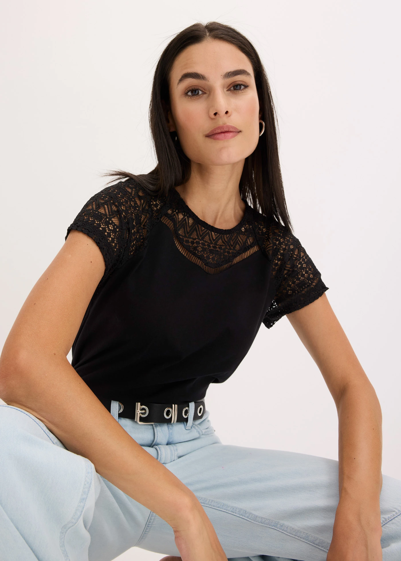 Bluză cu dantelă • negru • magazin bonprix