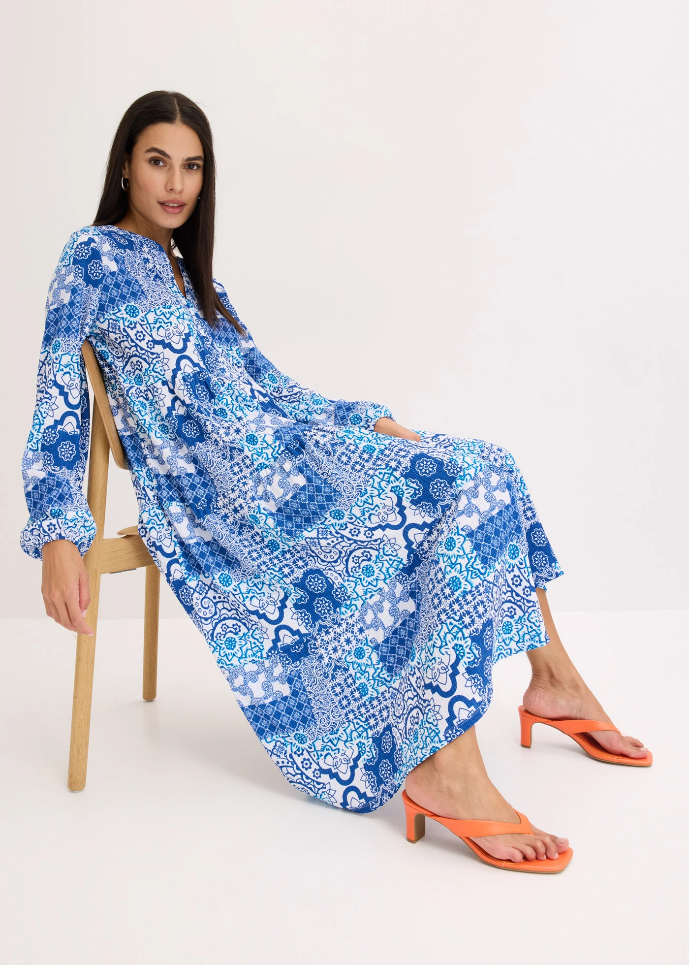 Gedesssineerde tuniekjurk • blauw-wit gedessineerd • bonprix online shop