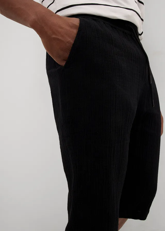 Bermuda long et ample en gaze de coton • noir • product-page.page-title-suffix