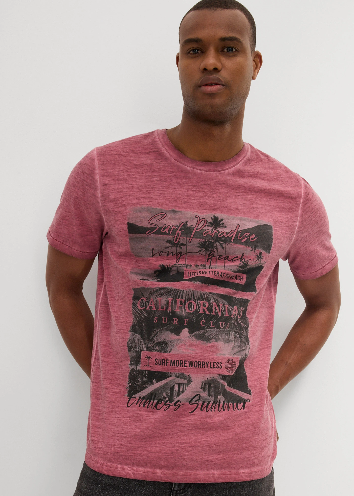 T-shirt van biologisch katoen in washed out look • soft bessen met print • bonprix online shop