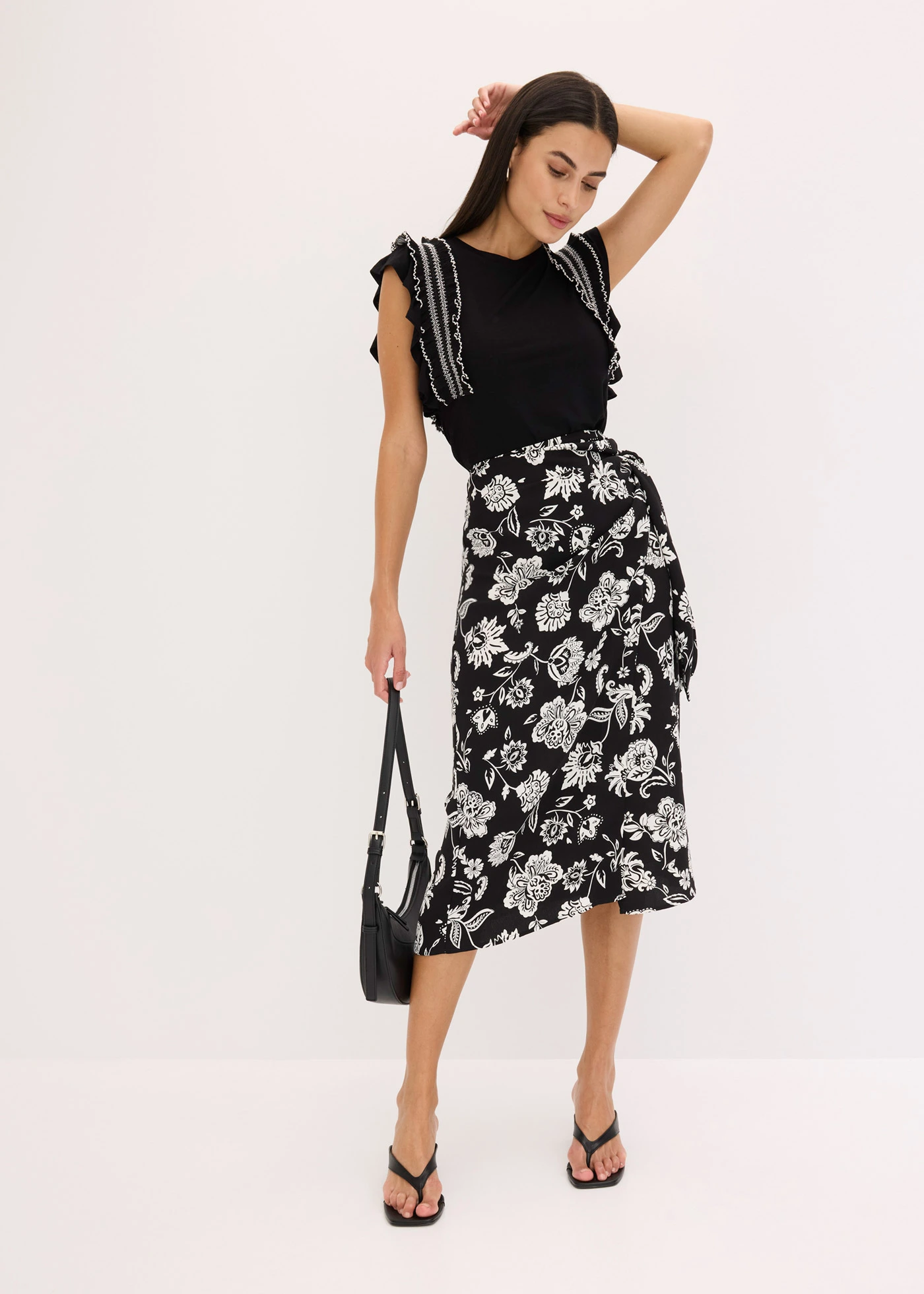 Top met volants van een zachte vicosemix • zwart • bonprix online shop