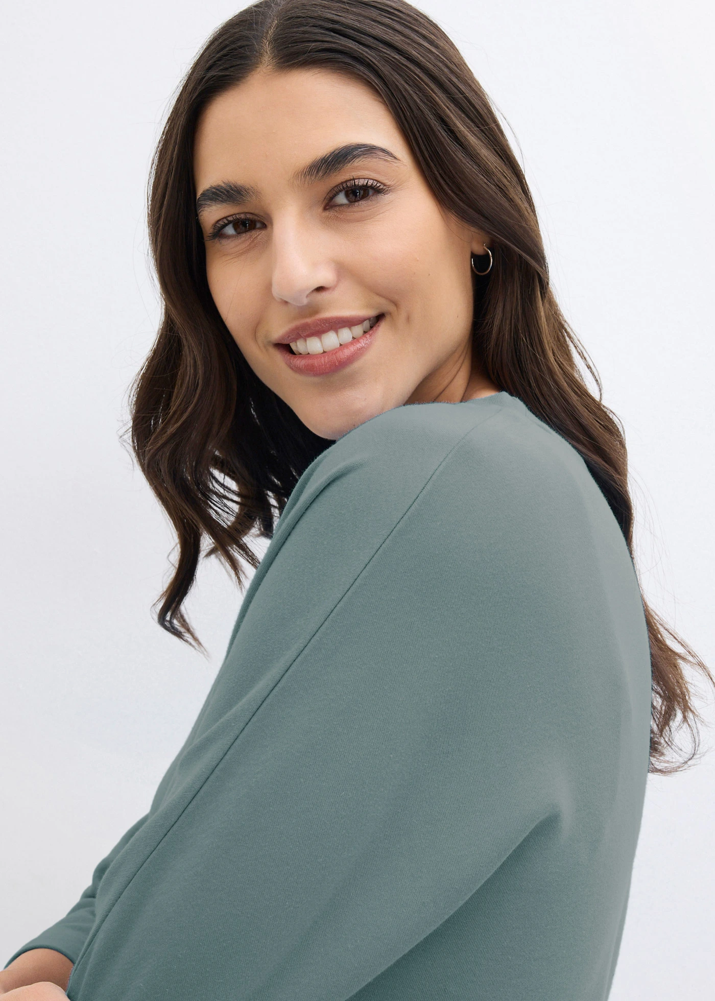 Úpletové šaty z organické bavlny • eukalyptově zelená • bonprix obchod