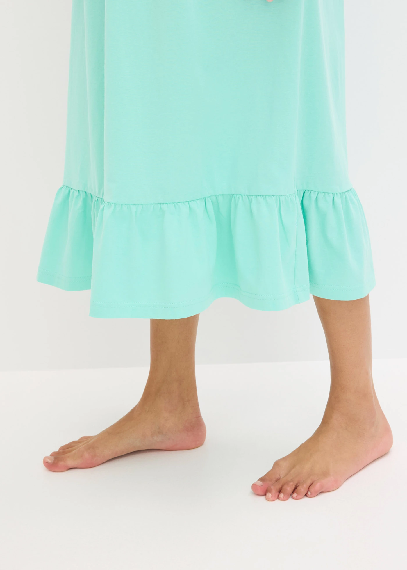 Koszula nocna z falbanką • niebieski mentolowy • sklep bonprix