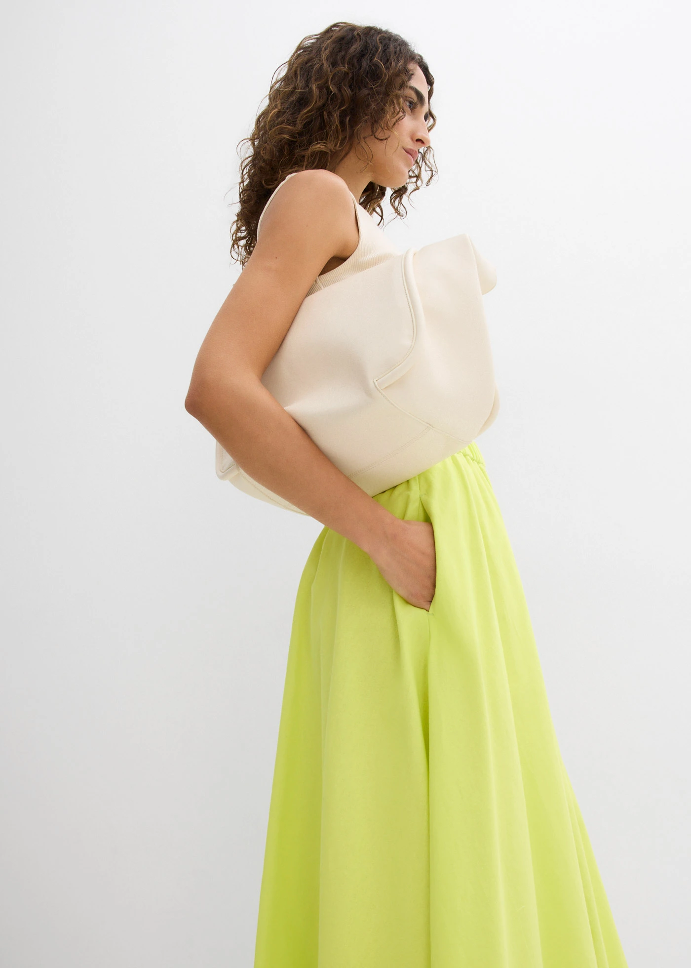 Jupe trapèze midi en lin mélangé avec poches • jaune citron • Boutique bonprix