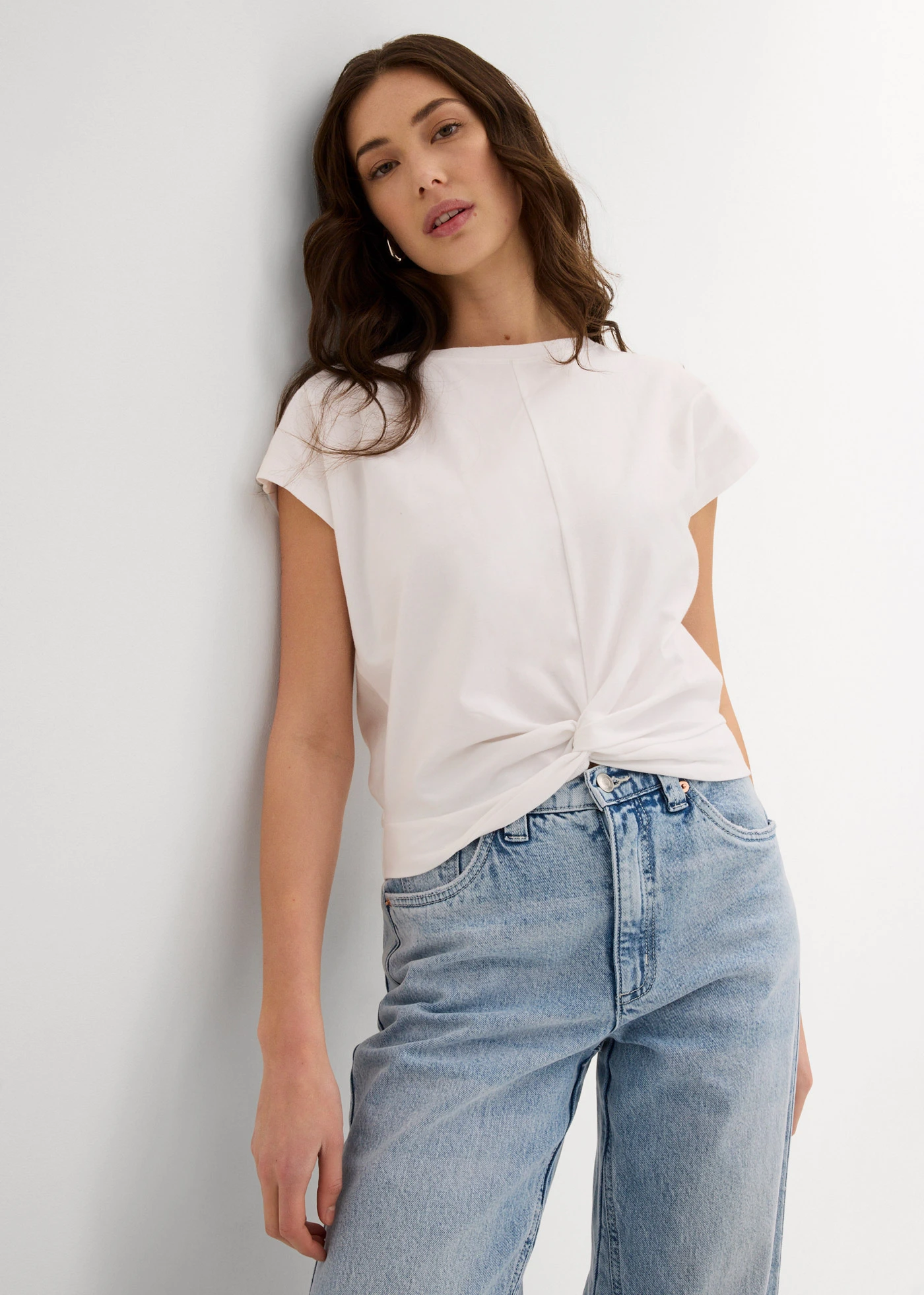 T-shirt court 100% coton • blanc • Boutique bonprix