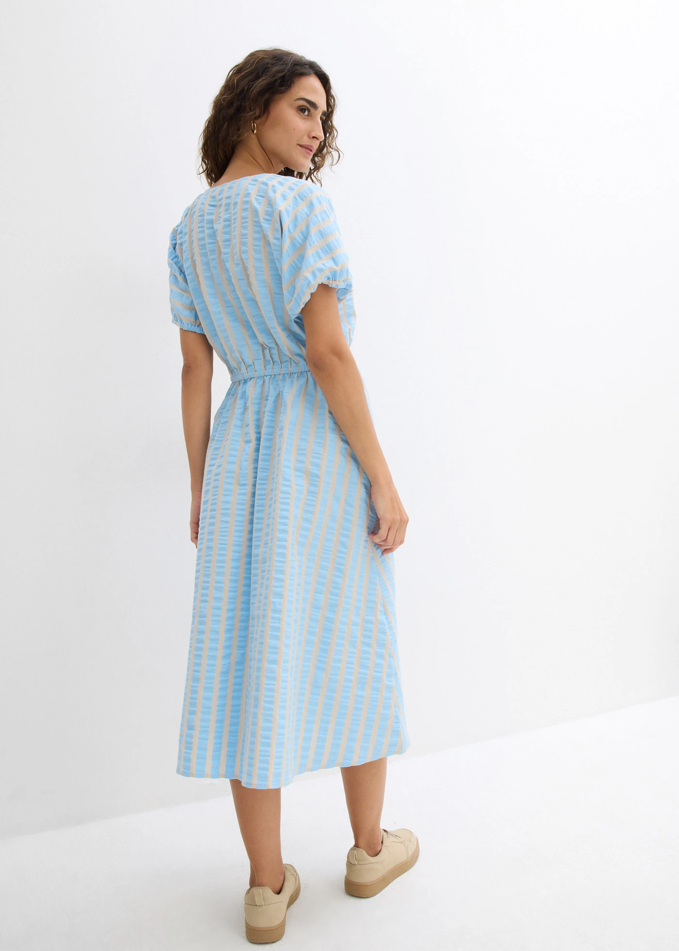 Rochie din bumbac 100% • bleu/bej nisipiu mat cu dungi • magazin bonprix