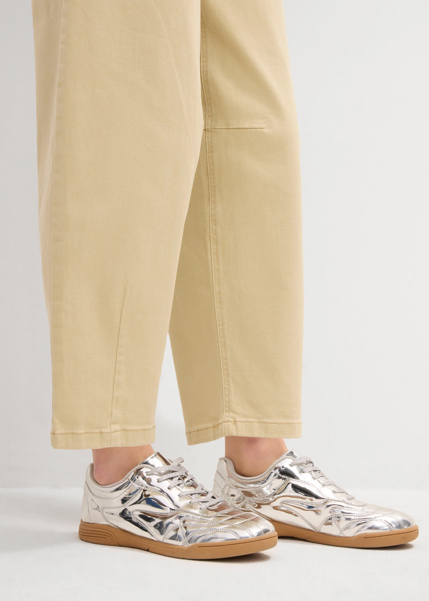 Pantaloni din twill, din amestec elastic cu bumbac • verde/bej • magazin bonprix