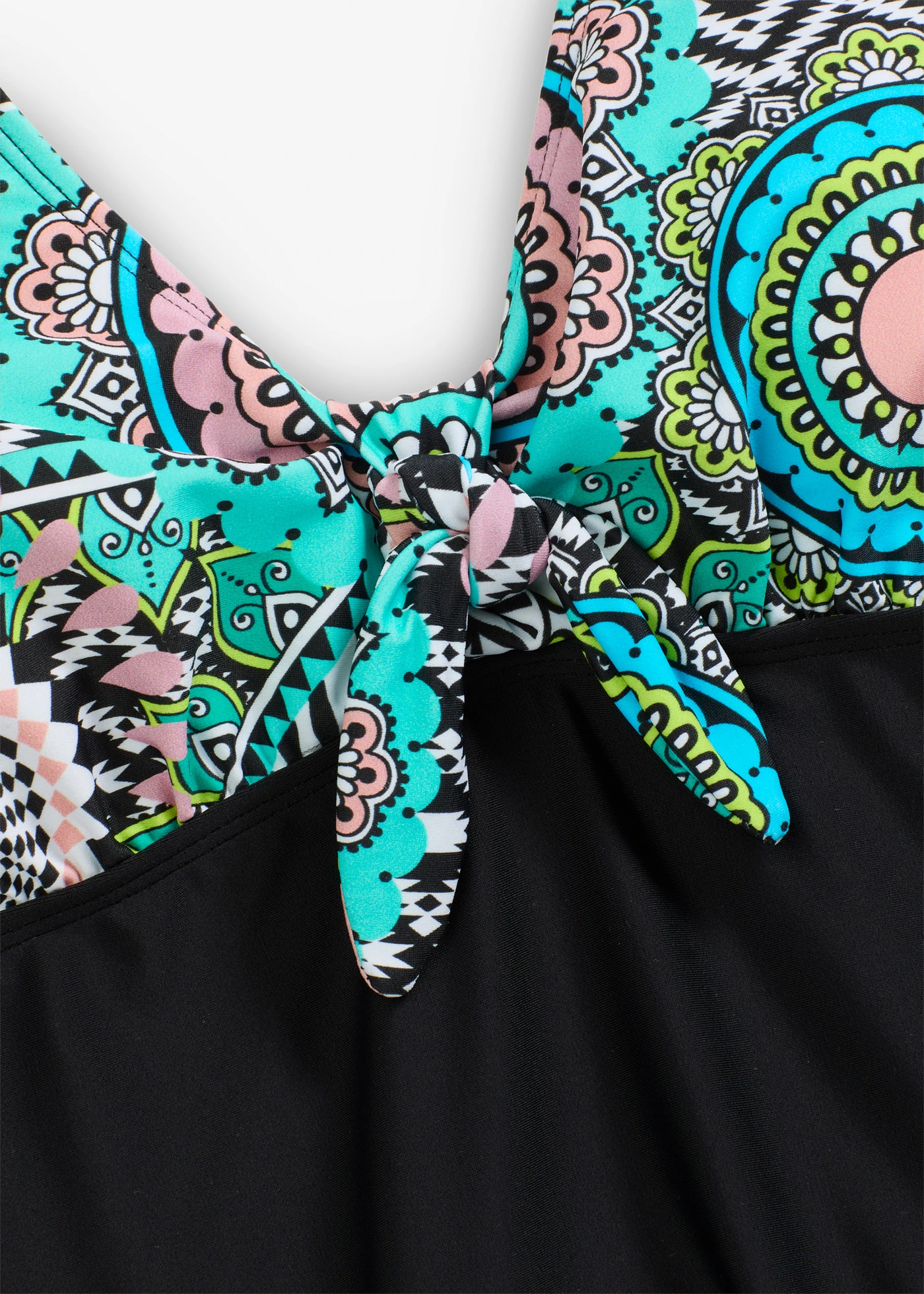 Koupací šaty s ozdobnou mašličkou • černo-bílá s grafickým vzorem • bonprix obchod