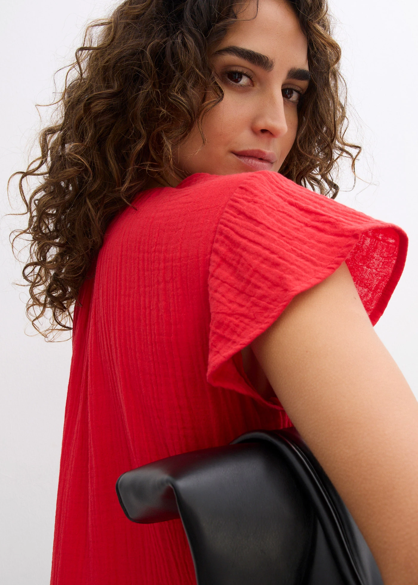 Robe douce en gaze de coton • fraise • Boutique bonprix