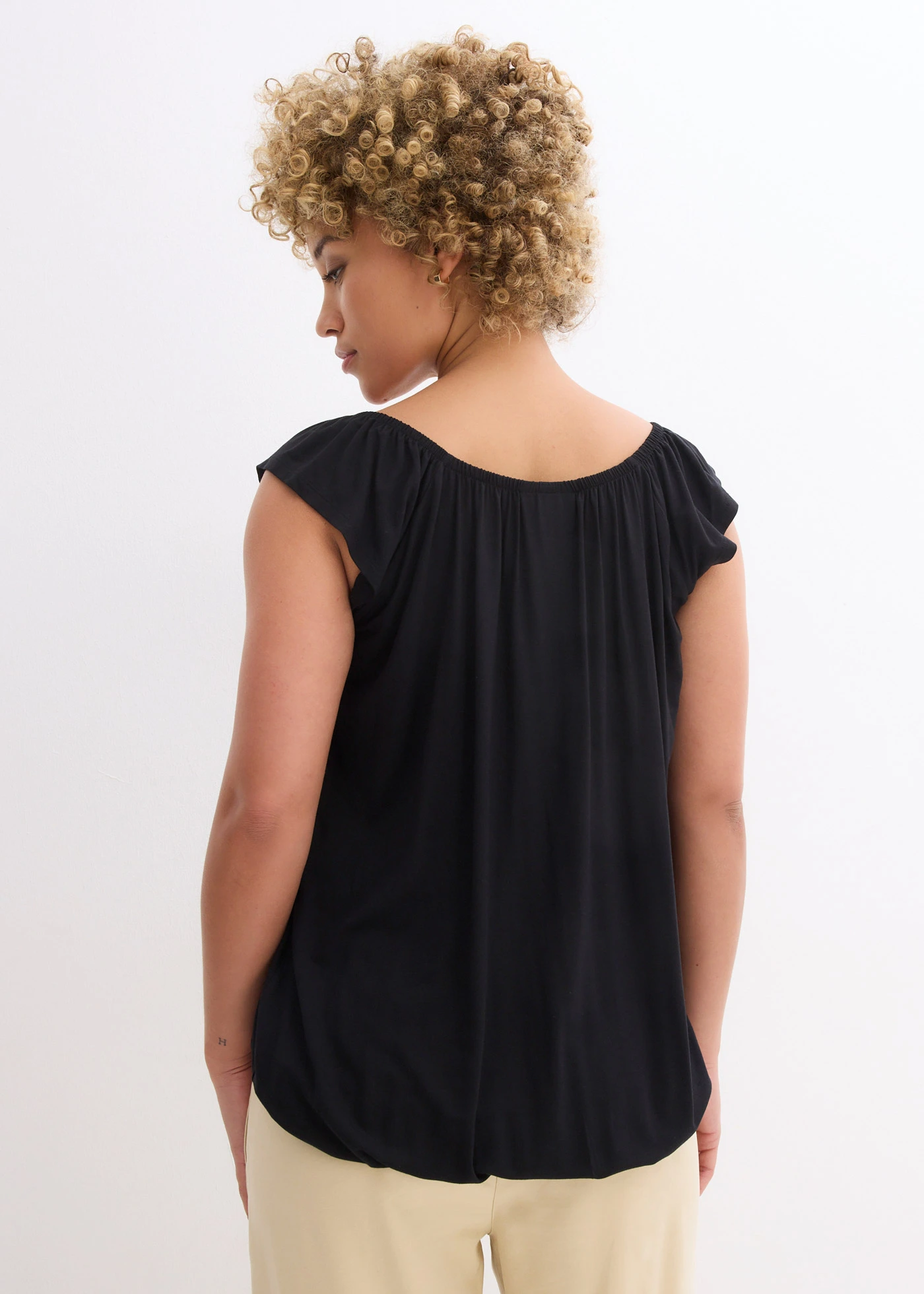 Bluză din amestec moale cu viscoză • negru • magazin bonprix