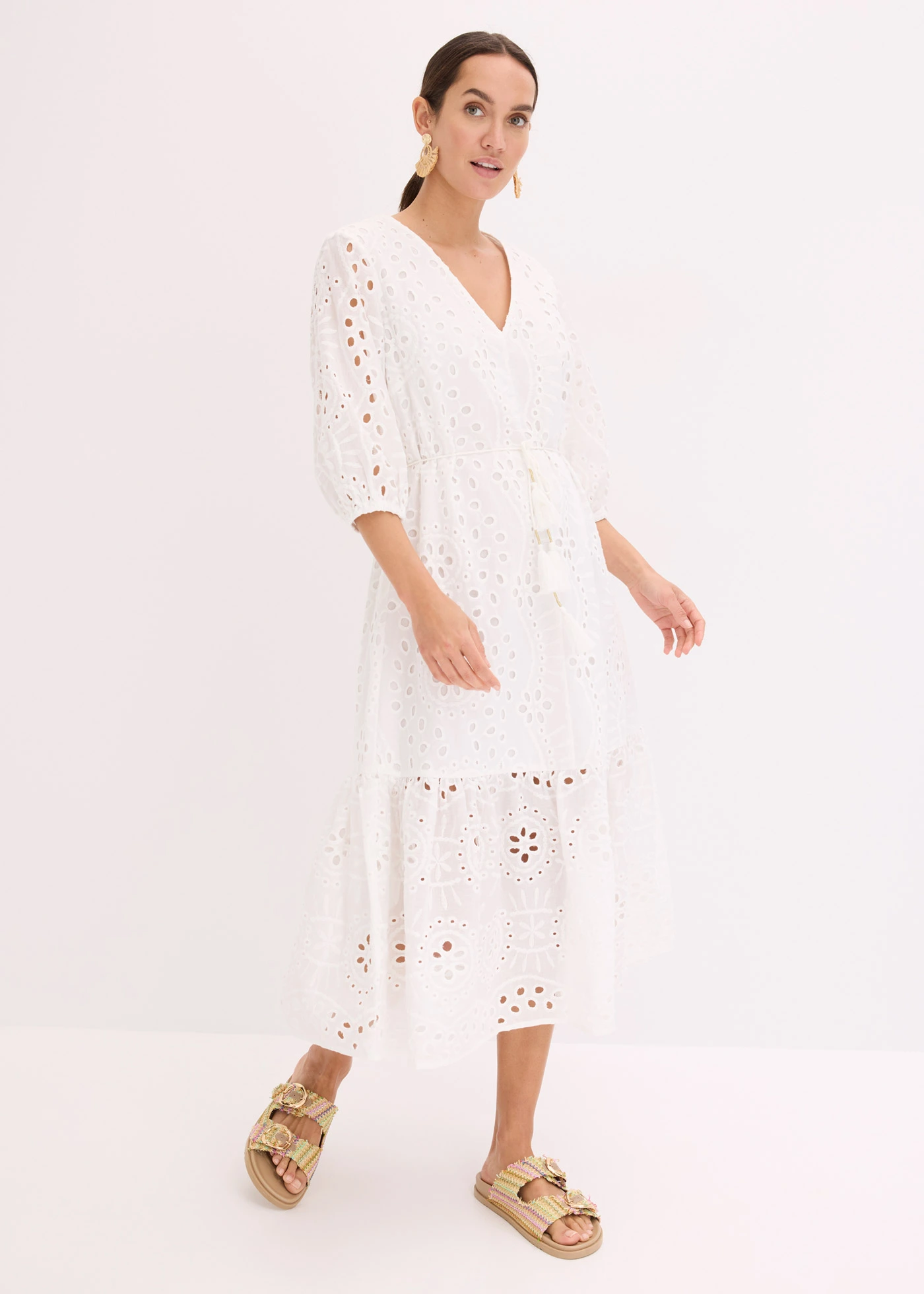 Robe midi en broderie anglaise 100% coton • blanc cassé • Boutique bonprix