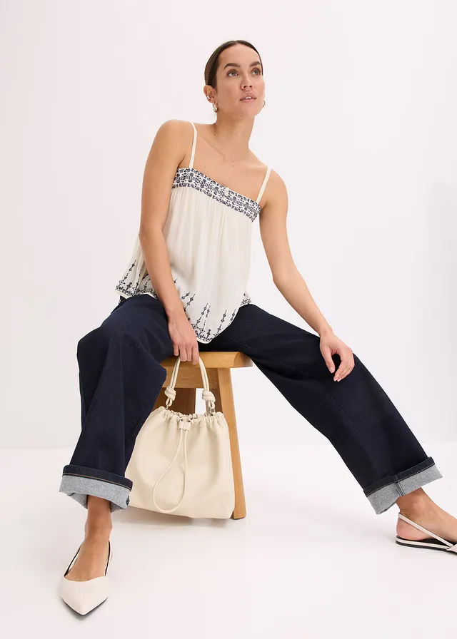 Blousetop met borduursel • ecru-donkerblauw met print • product-page.page-title-suffix