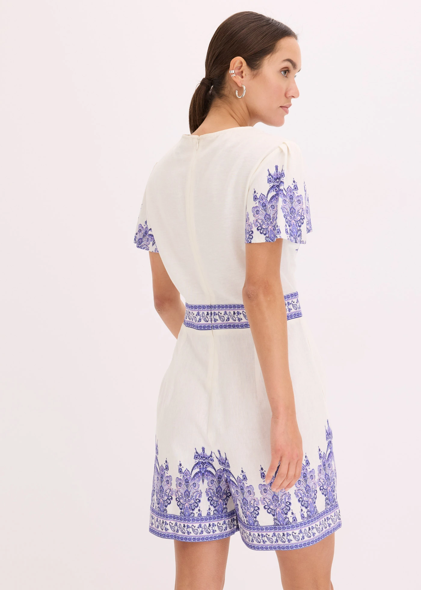 Overal s podílem lnu • přírodní bílo-modrá s kašmírovým vzorem • bonprix obchod