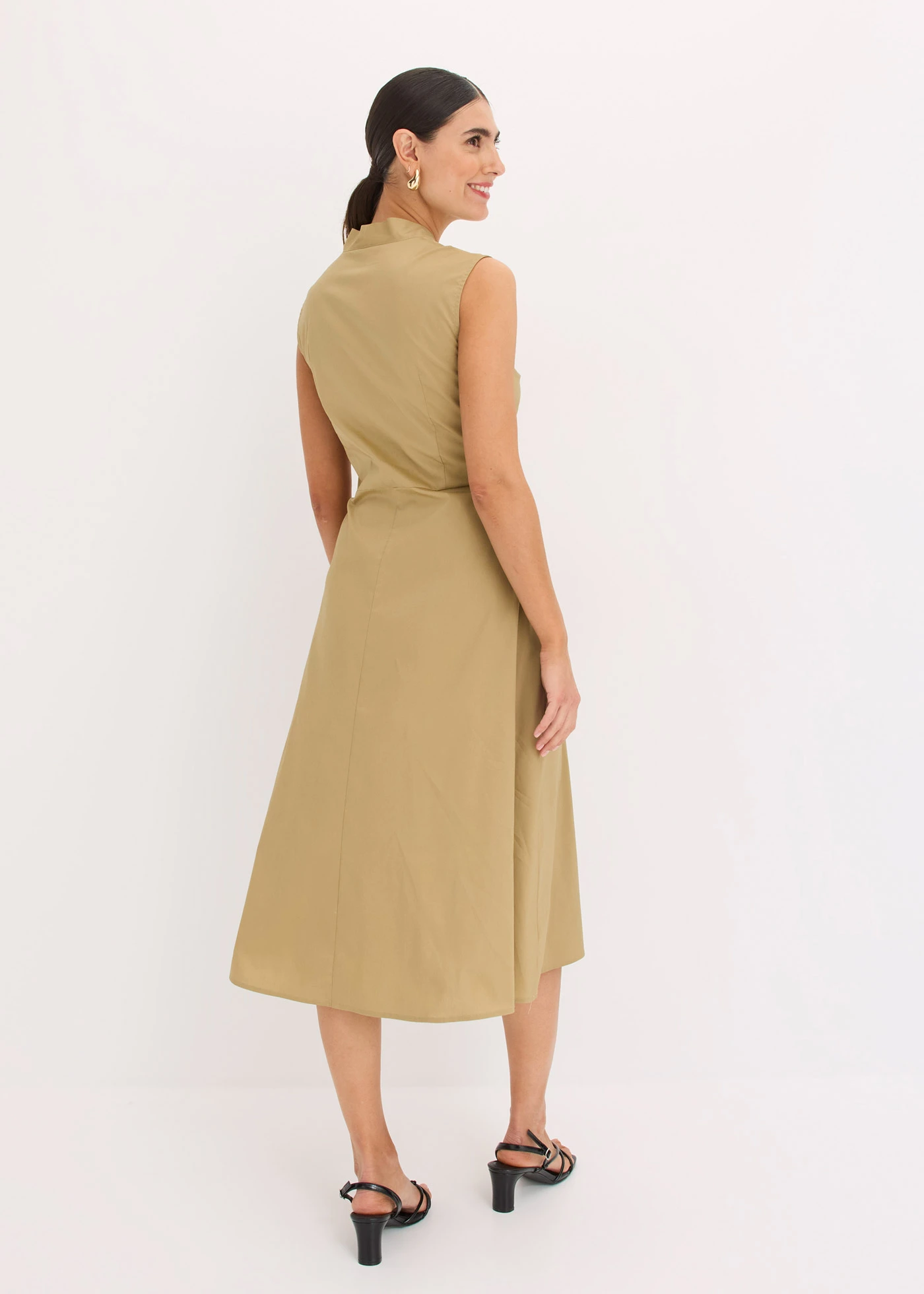 Rochie cu element interesant de legare • maro-kaki • magazin bonprix