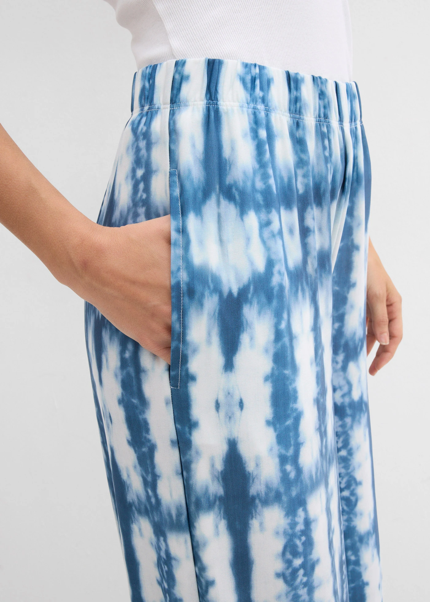 Wijde broek • blauw batik gedessineerd • bonprix online shop