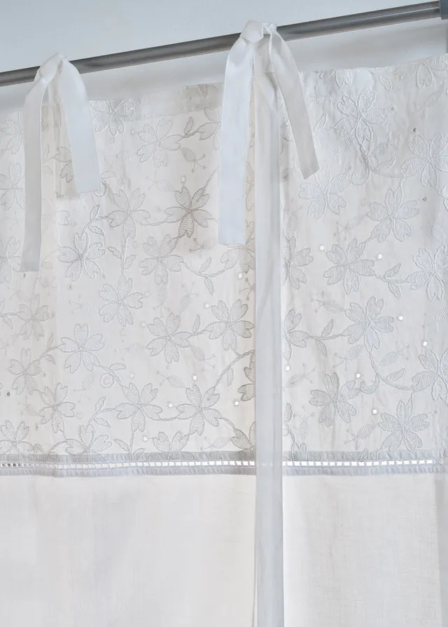 Vouwgordijn met borduursel, Kleur: wit