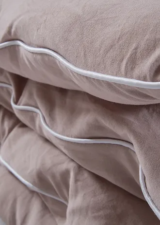 Lekka kołdra z serii Cotton Touch • beżowy • sklep bonprix