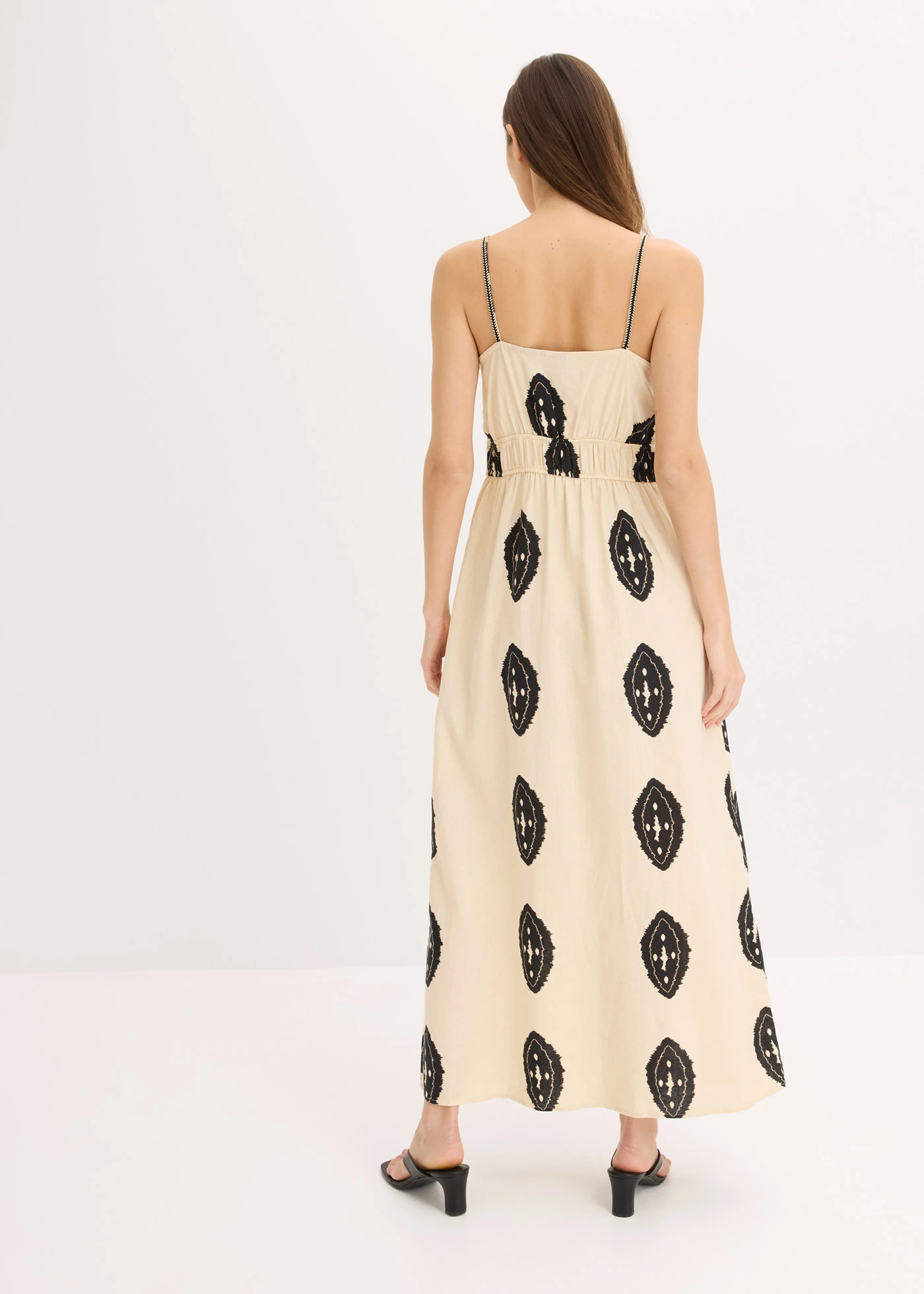 Mintás lenvászon maxi ruha könnyű lenvászon-keverékből • homokszínű/fekete • bonprix áruház
